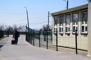 Представители ОРЛО говорят, что украинская сторона не согласовала с ними график работы пунктов пропуска