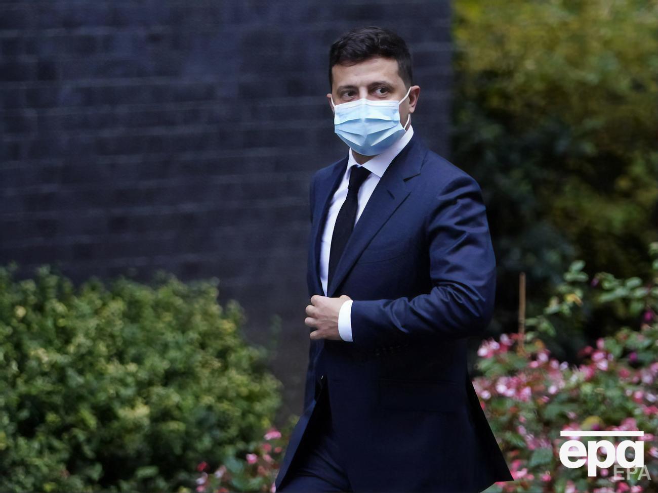 Зеленський іде на самоізоляцію і далі працюватиме дистанційно