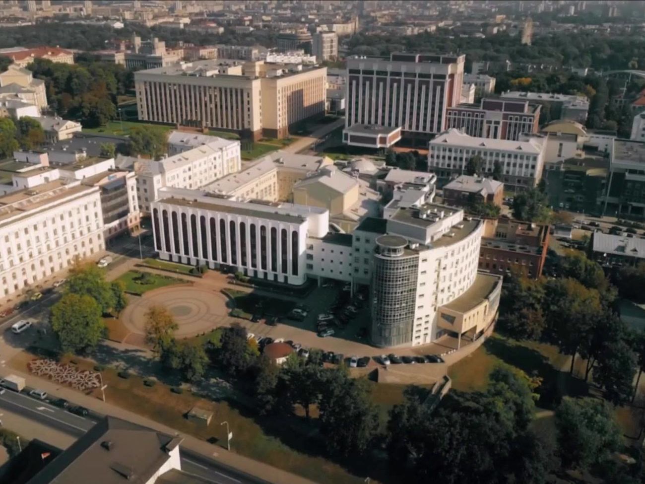 У МЗС Білорусі заявили, що "не закривають дверей для діалогу із британськими колегами"