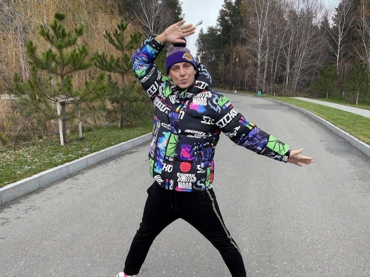 Потап: Артисти їдуть з України, а ті, хто залишається, потрапляє під прес таких довбодятлів, як ти