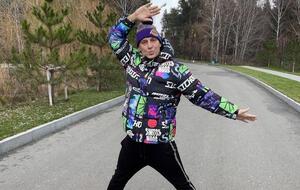 Потап: Артисти їдуть з України, а ті, хто залишається, потрапляє під прес таких довбодятлів, як ти