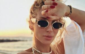 Loboda поздравила подписчиков с российским Днем матери