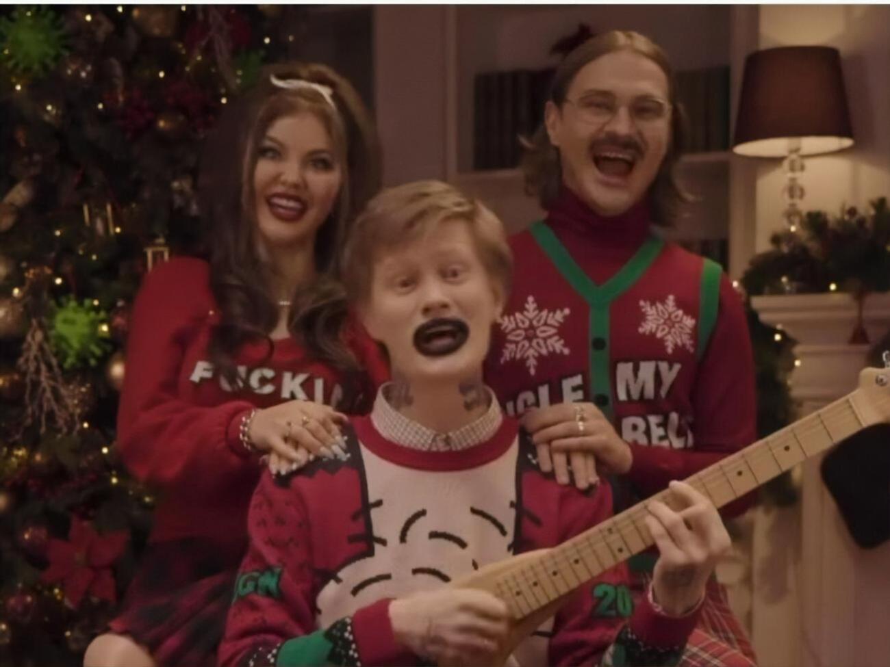 Новий кліп Little Big звинуватили в наявності сексуального контенту