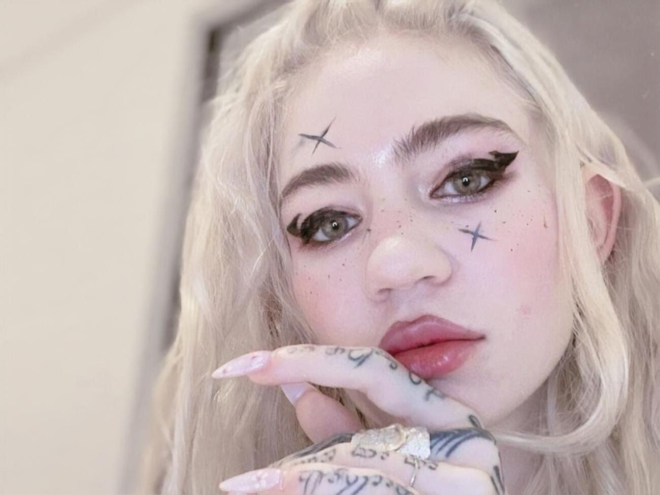 Граймс: Я люблю свое тело