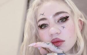 Граймс: Я люблю свое тело