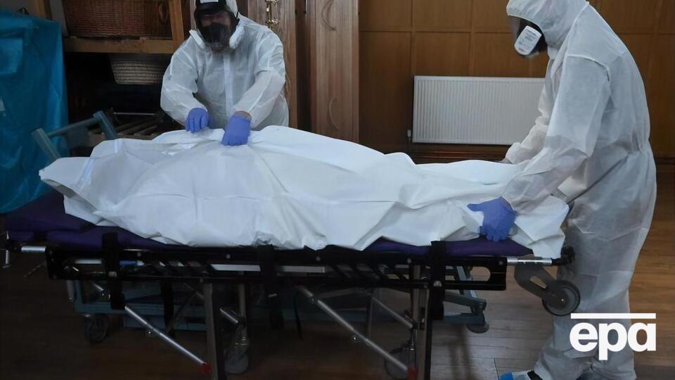 За неделю в Англии и Уэльсе от COVID-19 умерло 2697 человек