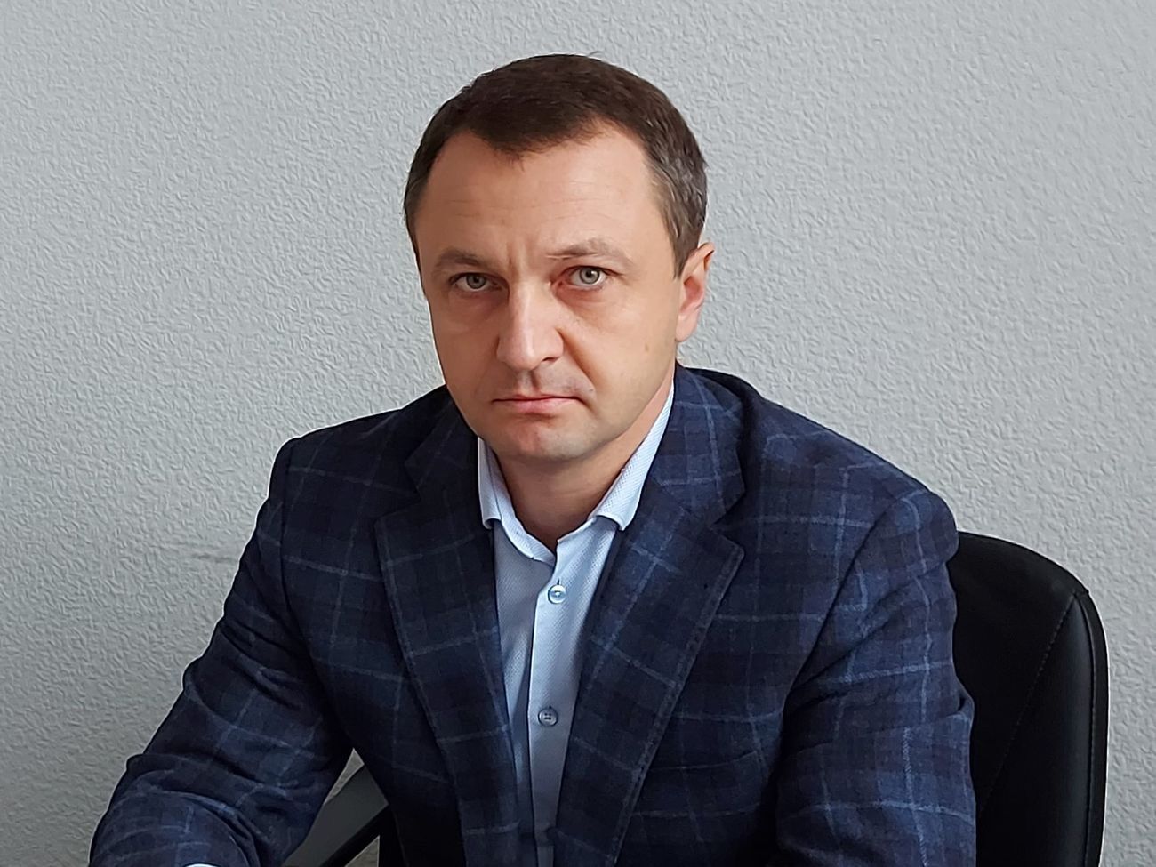 Кремінь: Лише на прохання клієнта його обслуговування може здійснюватися іншою мовою