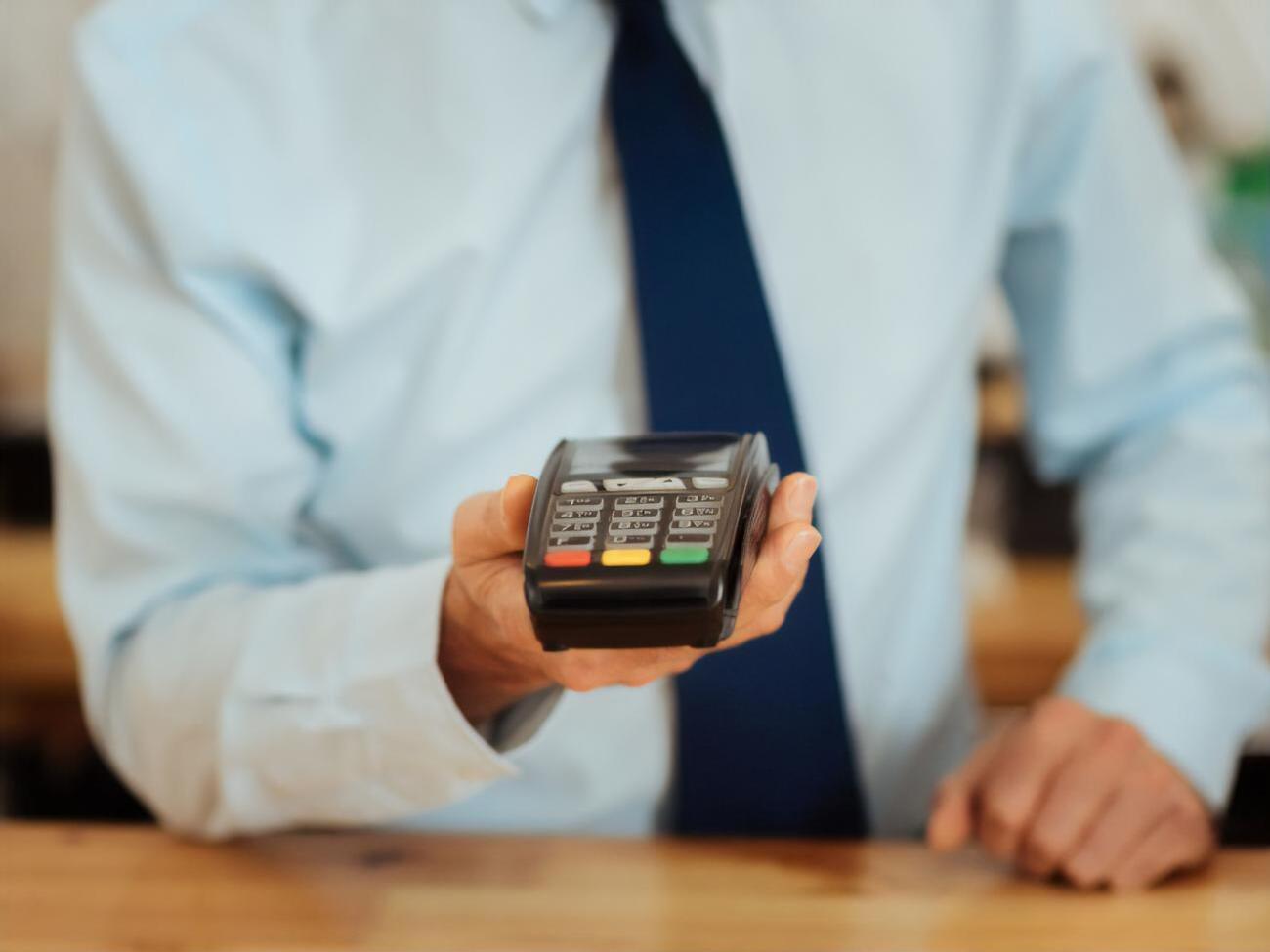 Для ФОП скасовують штрафи за невідповідність готівкових коштів на місці проведення розрахунків сумі коштів