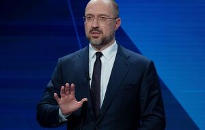 Шмигаль: Тратити гроші для будівництва мобільних госпіталів, які потім згорнути і викинути, немає сенсу