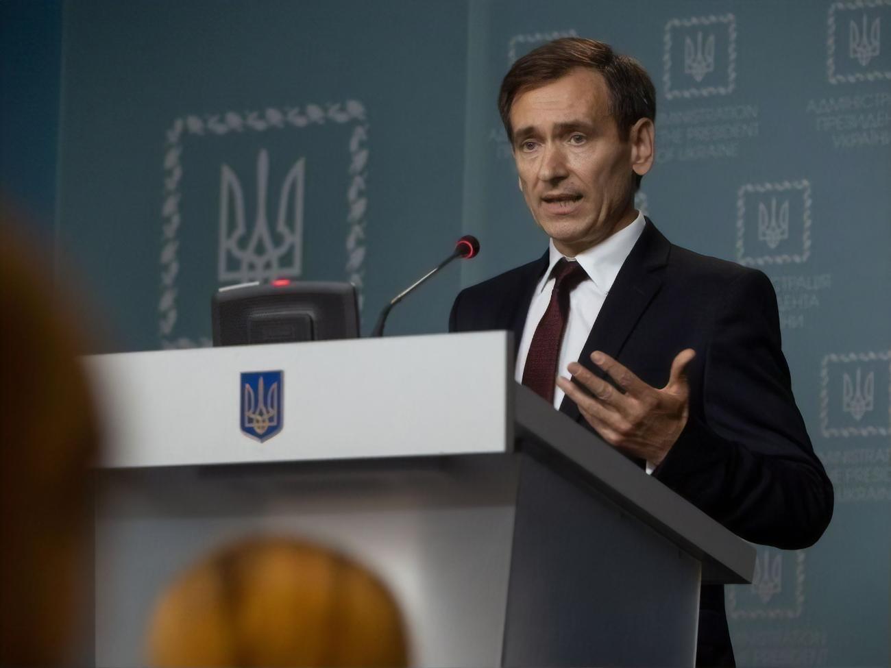 Веніславський зазначив, що комісія вважає рішення КСУ упередженим