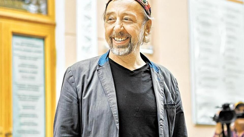Режисер Коляда вважає огидним, коли по телевізору зубожілому народу показують, як готувати "жратву"