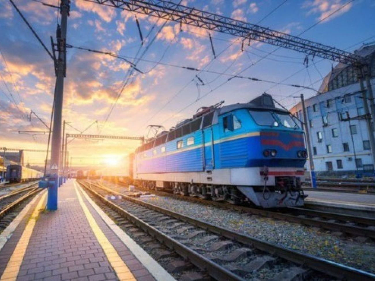 "Укрзалізниця" платить податок на землю під коліями, чого немає майже в жодній країні, розповіли у пресслужбі перевізника