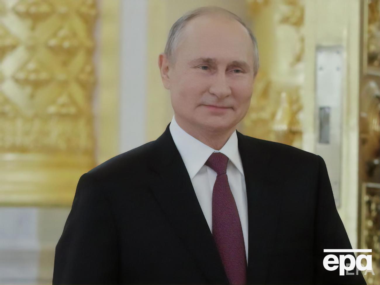 Путин с перерывом занимает пост президента РФ с 2000 года