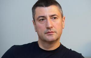 Бахматюк живет в Австрии