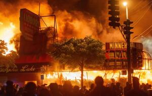 В уходящем високосном 2020 году произошло много негативных событий, непосредственно повлиявших на большинство стран мира