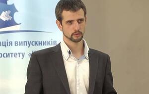 Панасюк: Если избирком признал Кернеса выигравшим выборы, он 100% должен принять присягу