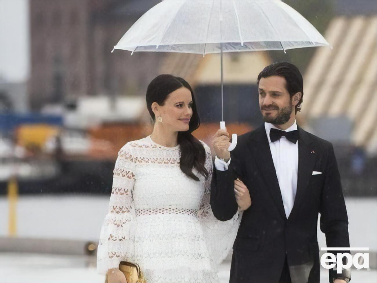 Принц Карл Филипп и принцесса София воспитывают двух сыновей-погодков