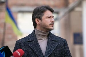 Если министр обороны Украины находит время для разборок с журналистом, то ему лучше подать в отставку и сосредоточиться на сраче в Facebook