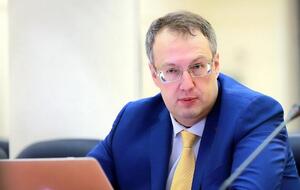 Геращенко: Ни в одной западной стране нет такого, чтобы сотрудник одного правоохранительного органа получал во столько раз больше, чем сотрудник другого правоохранительного органа