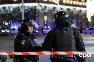 Неизвестный ворвался во двор ФСБ и бросился на сотрудников