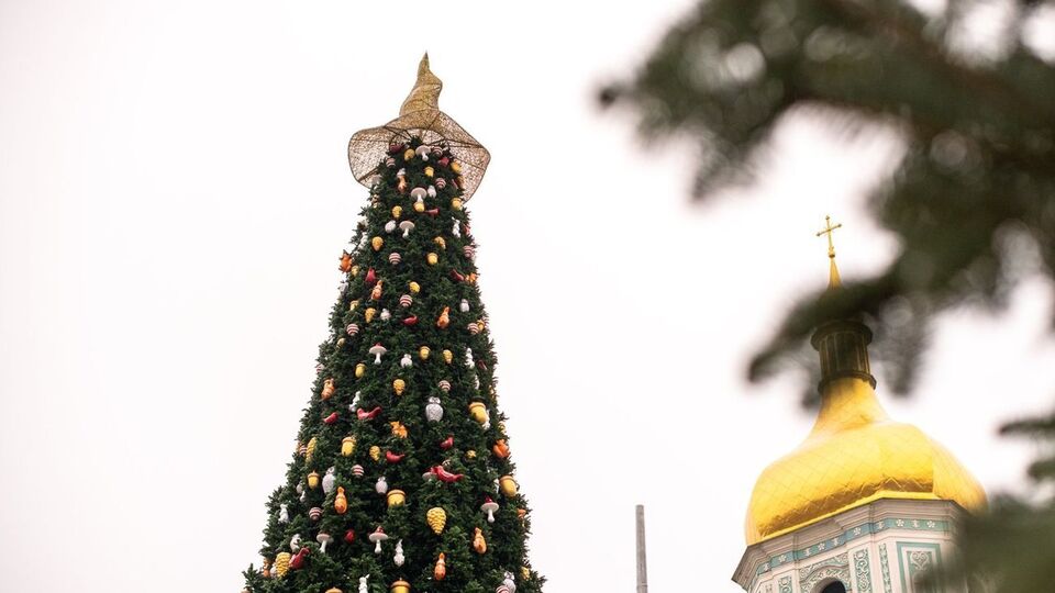 Офіційно ялинку в центрі Києва відкриють 19 грудня – у День святого Миколая