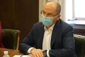 Степанов назвав "жебрацтвом" ситуацію із зарплатами медиків