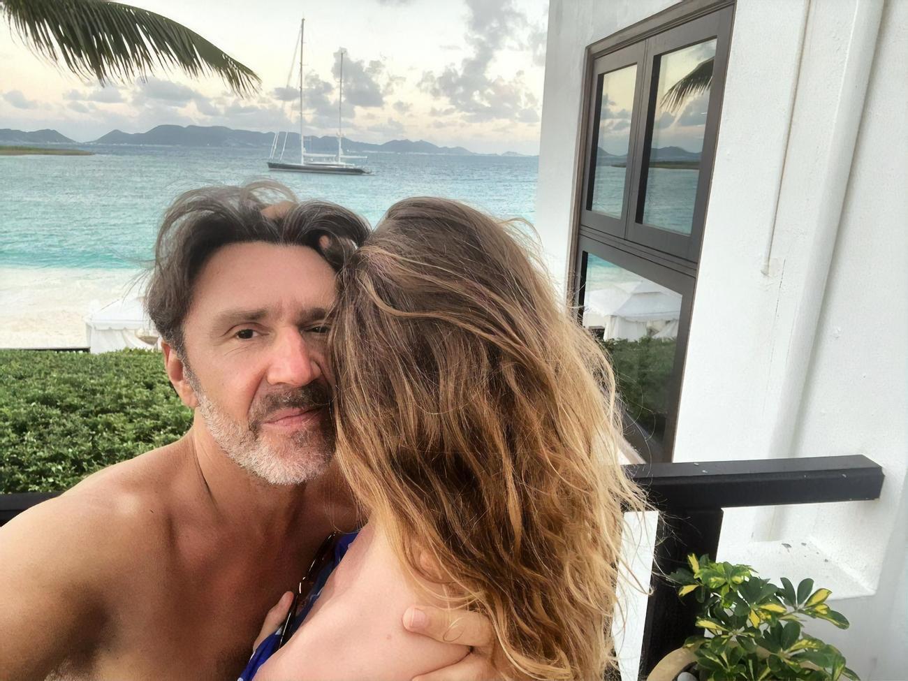 Стосунки з Абрамовою Шнуров оформив таємно