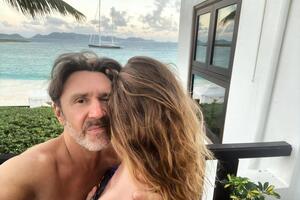 Стосунки з Абрамовою Шнуров оформив таємно