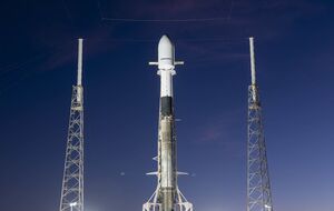 SpaceX 13 декабря осуществила запуск ракеты со спутником