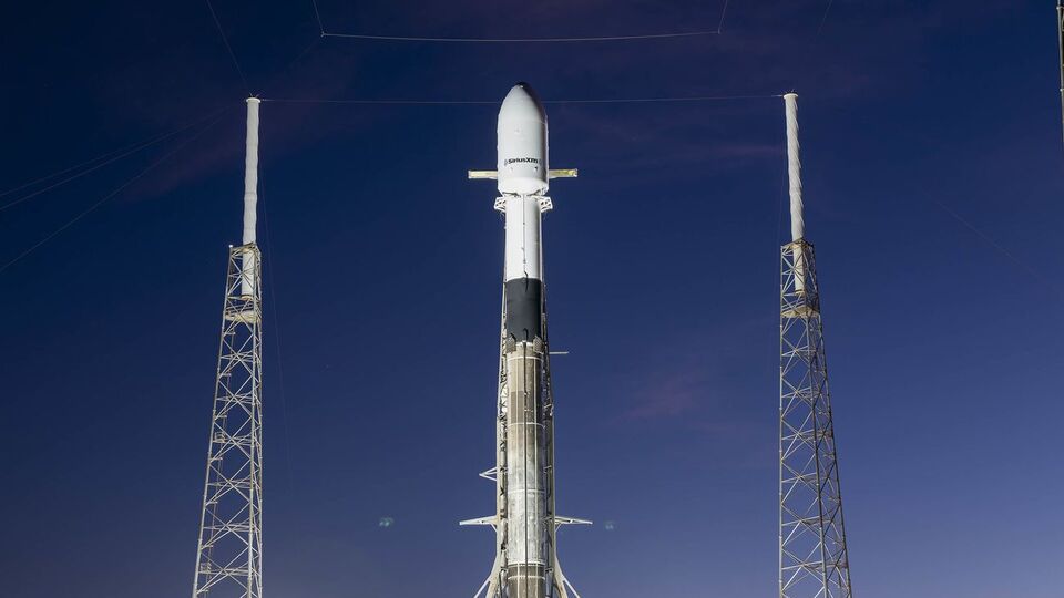 SpaceX 13 декабря осуществила запуск ракеты со спутником