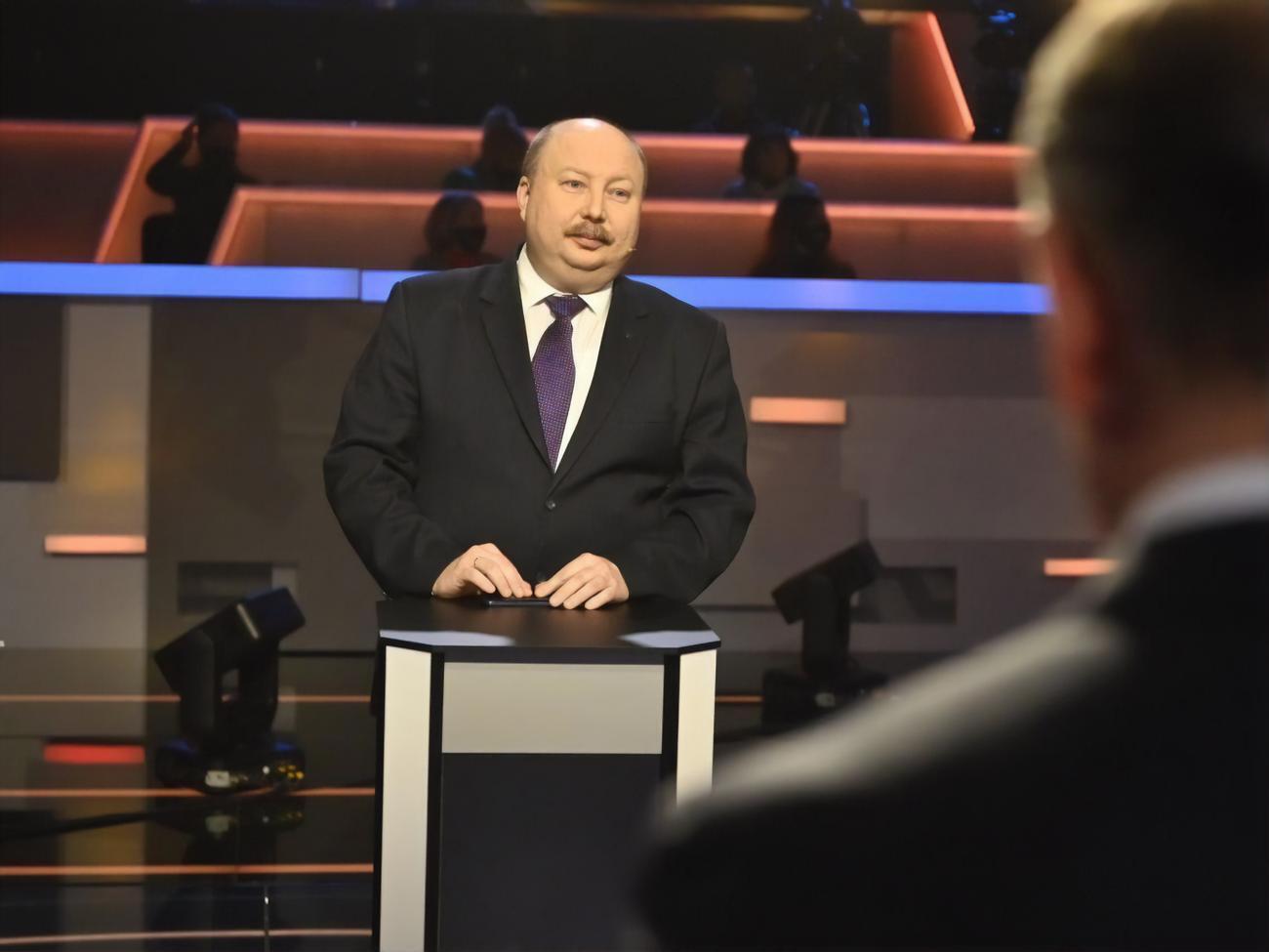 Немчінов: МОЗ працює над тим, щоб у разі необхідності довести фонд лікарняних ліжок до 90 тис.
