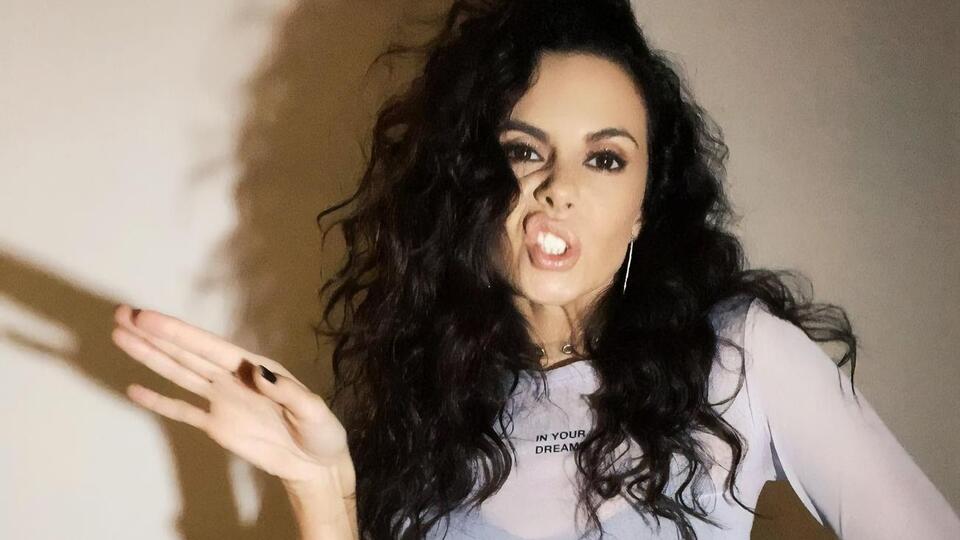 Каменских показала, как развлекается, танцуя