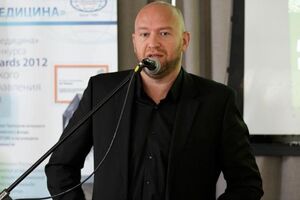 Вакцина от коронавируса – это иллюзия мгновенного спасения. Расслабляться рано