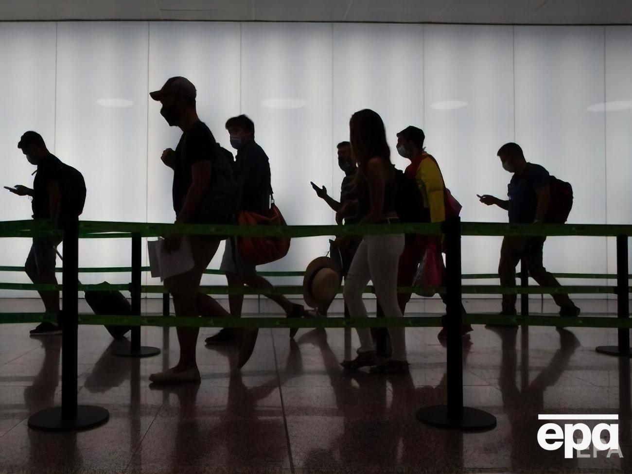 В 2019 году из Украины на ПМЖ уехало более 11 тыс. человек