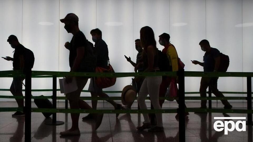 В 2019 году из Украины на ПМЖ уехало более 11 тыс. человек