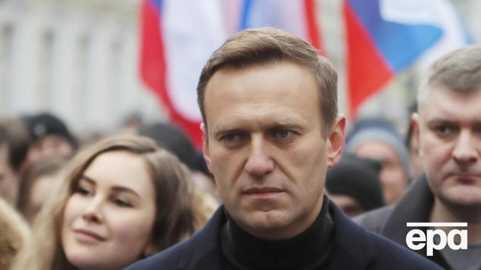 Навальный думает, что Путин до сих пор руководит ФСБ