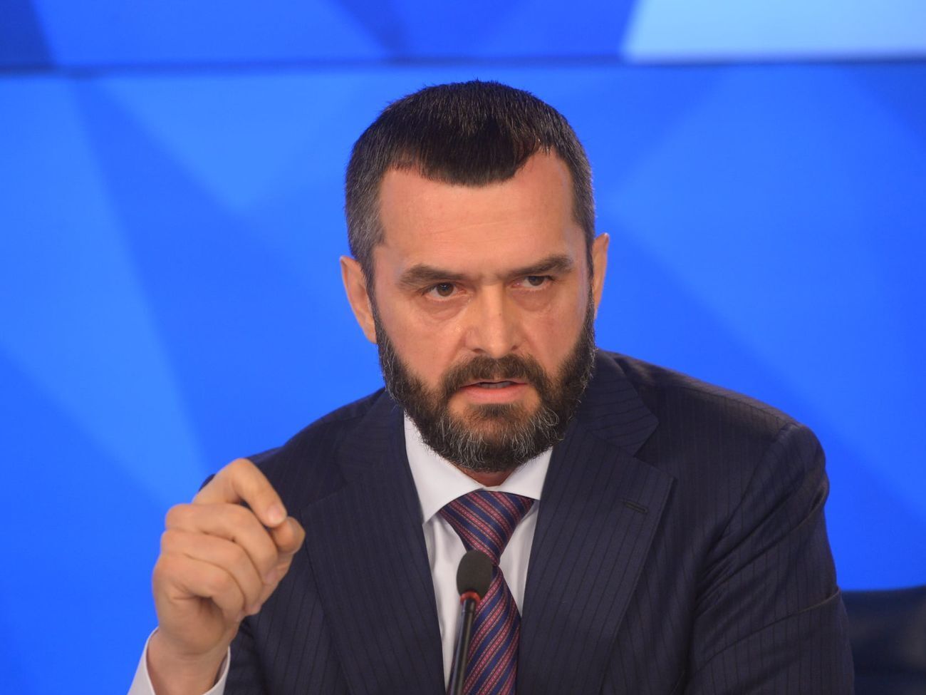 Экс-глава МВД Украины Виталий Захарченко скрывается в России