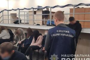 Фейкові "колцентри" працювали за всіма правилами справжніх, підкреслили у поліції