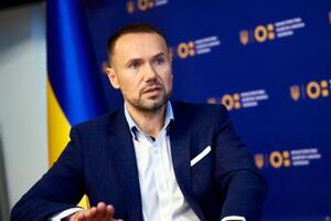 У червні Шкарлет став т.в.о. міністра освіти і науки України