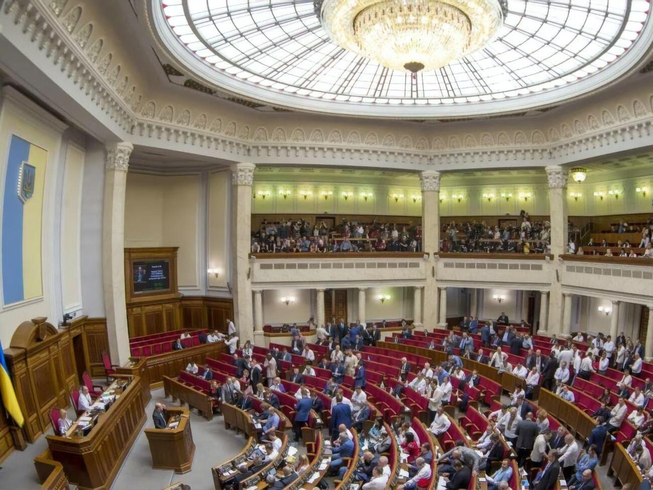 В повестке дня Рады на 16 декабря находятся проекты постановлений об увольнении двоих министров