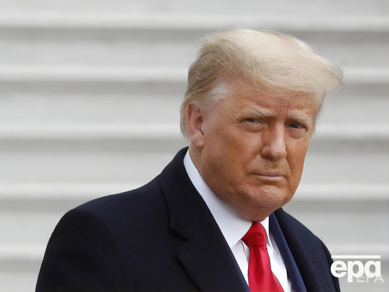 За даними ЗМІ, сусіди Трампа по Палм-Біч скаржилися на затори в місті в ті дні, коли туди приїжджав президент США