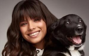 Michelle Andrade приняла участие в социальном проекте, сфотографировавшись с питомцем из Гостомельского приюта