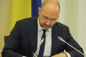 Шмыгаль предложит кандидатуры профильных министров