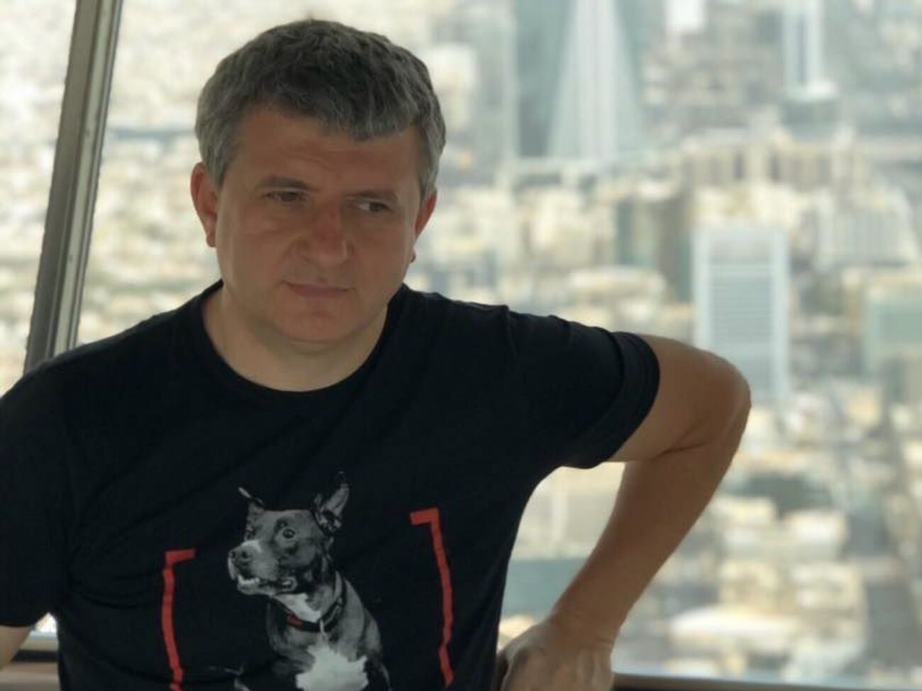 Якби Зеленський був мудрішими, він ввів би для ФОП податкові канікули. Ці гроші – ніщо для держави, де на тендерах тирять $2 млрд на місяць