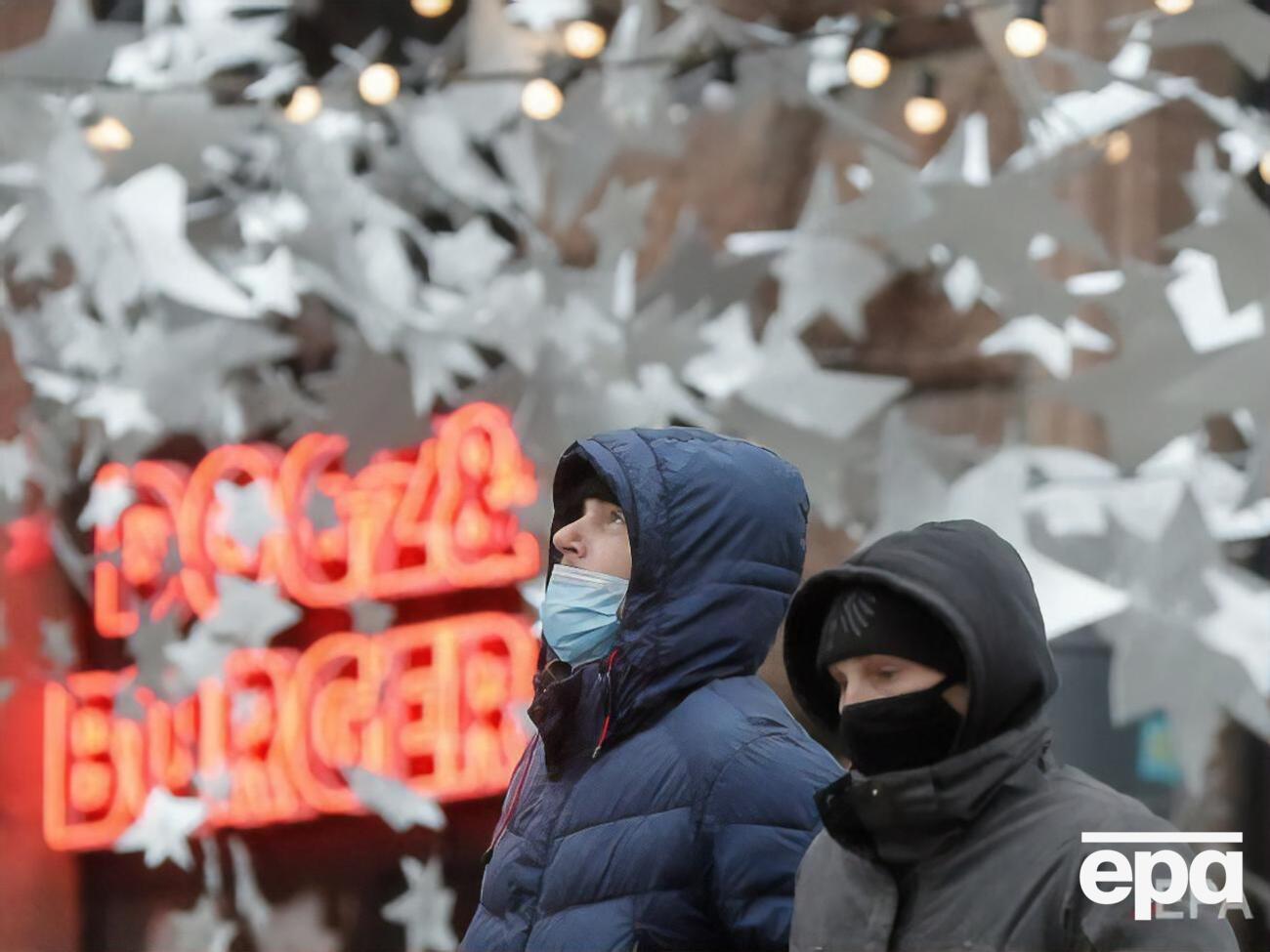 Украинцы доверяют ГСЧС, церкви, добровольцам и Госпогранслужбе