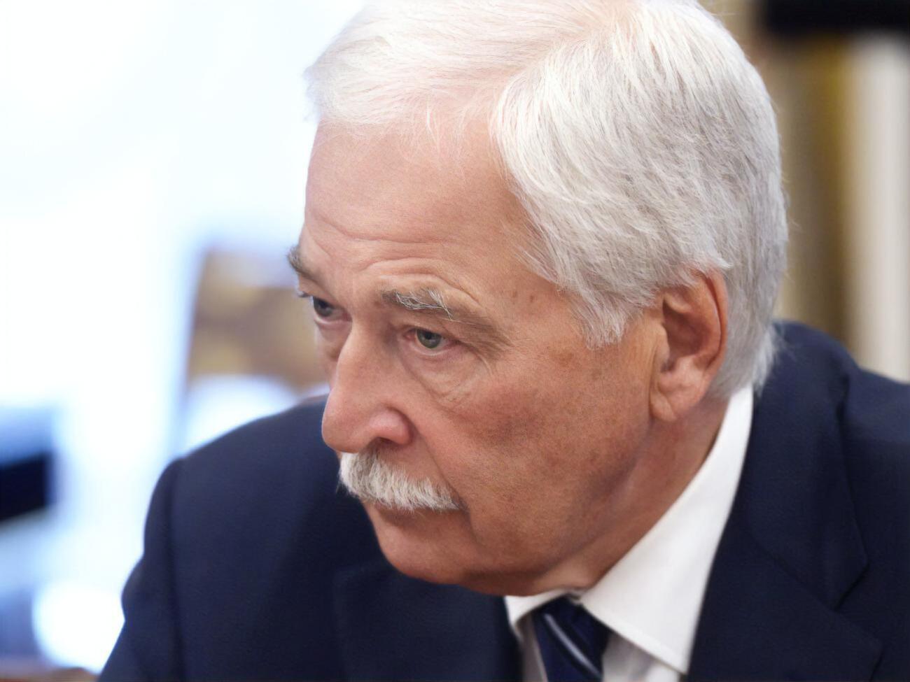 Про причини відсутності Гризлова не повідомляють