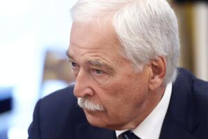 Про причини відсутності Гризлова не повідомляють