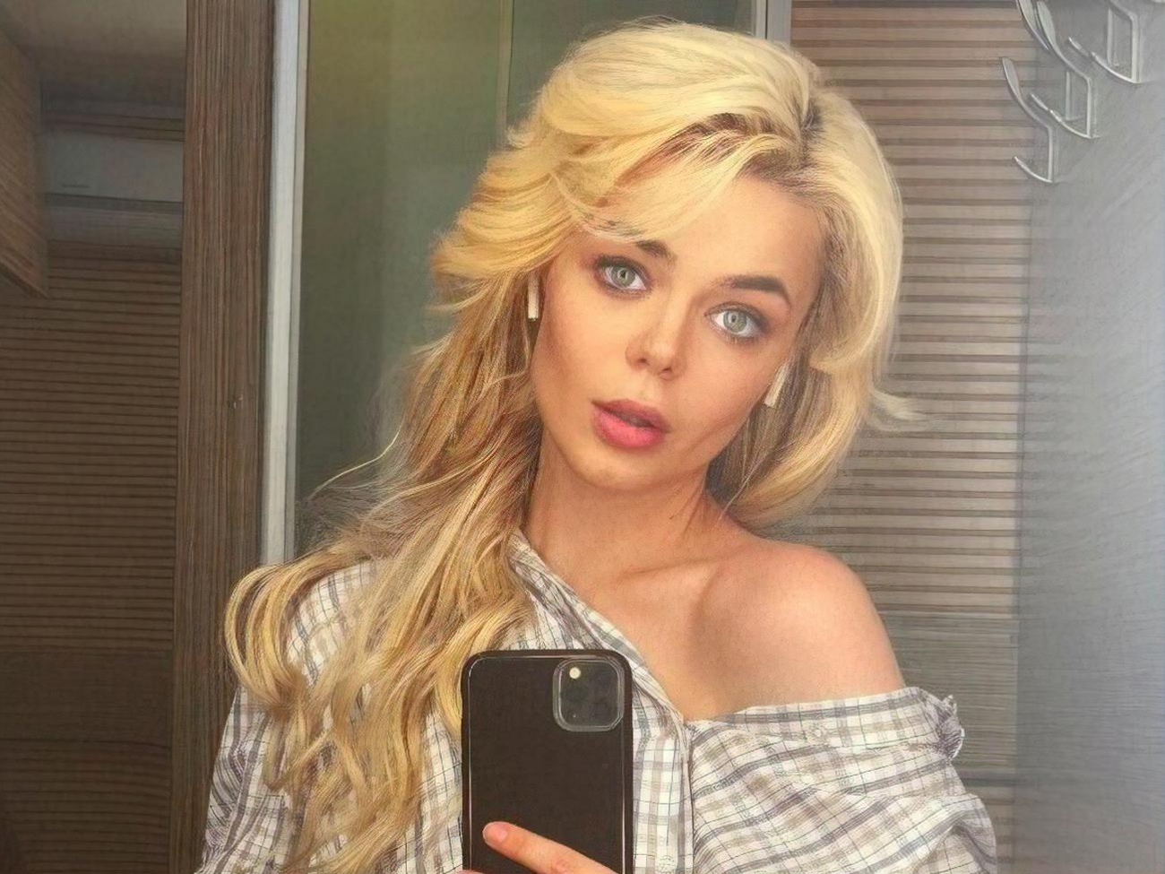 Гросу: Складно побудувати стосунки на довірі, розумінні й повазі