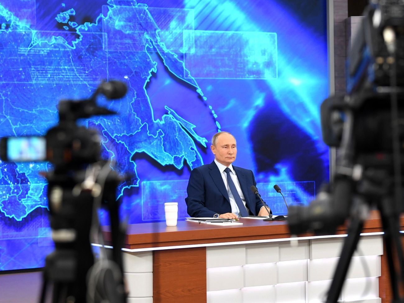 Путін: Формально це рішення є від народу. Робити – не робити? Подивлюся