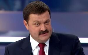 Деркач: Предлагаю наградить героя финансов орденом "За отвагу и слабоумие" и отправить в вечный кадровый резерв